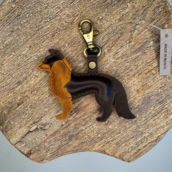 PORTLAND Leather Pepper Purse Charm GRIZZLY Dog Purse Charm Collie Charm NEW - Picture 1 of 3